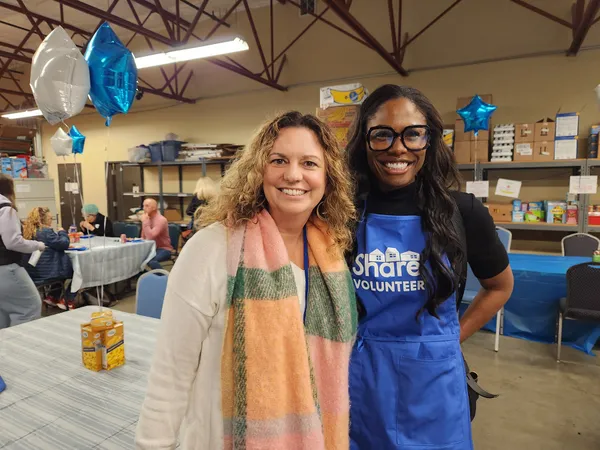 Share Vancouver volunteers working in the warehouse